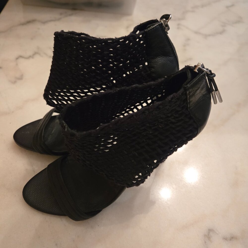 L.A.M.B. by Gwen Stefani Black Woven Mesh Heels with Back Zip - Picture 3 of 8